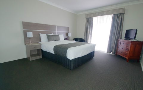 Ashby House Motor Inn - Tourism Gold Coast 0
